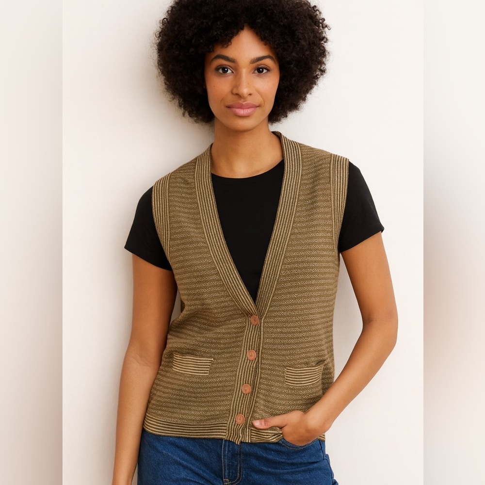 Vintage 100% Lamb's Wool Collegiate Academia V-Neck Sweater Vest Cardigan